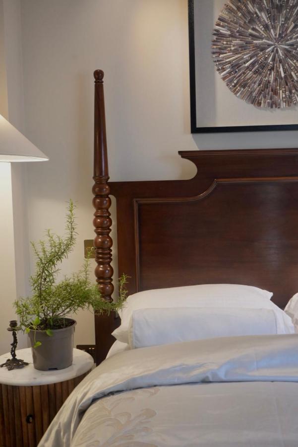 Spring Cosy 2-bed With Free Parking Hébergement de vacances *